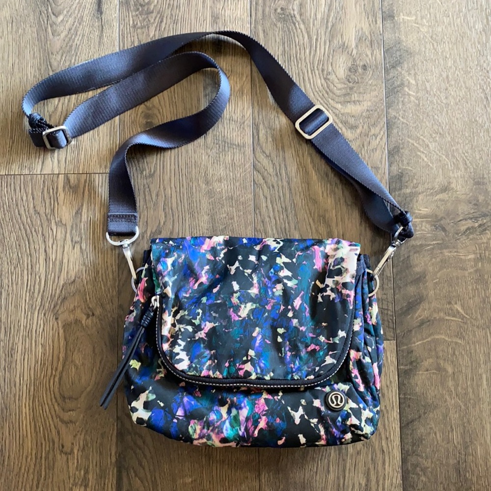 COPY - Lululemon Festival Bag